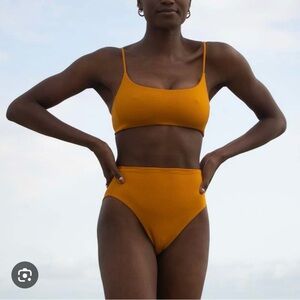 Left on Friday “Hi, Hi bottom” 24 KT Gold color sz Small